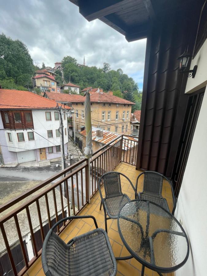 Casa Gialla Free Parking Sarajevo Exteriör bild